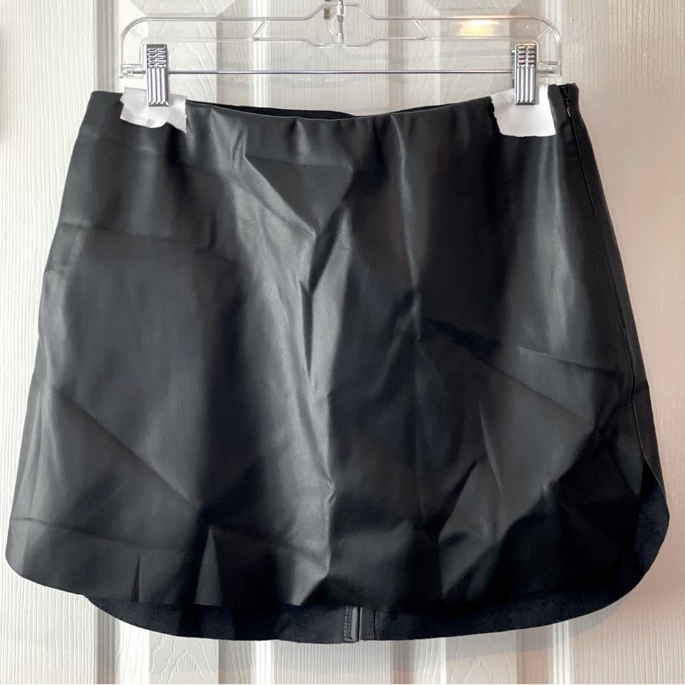 New Commense Black Mini XL/12 Faux Leather Zippered Skirt Asymmetrical Retro‎